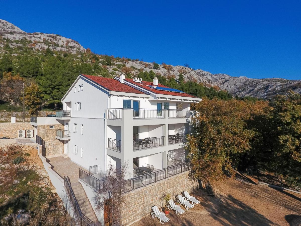 Apartmani Villa Paulo Starigrad Paklenica Esterno foto
